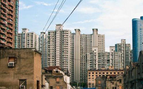 武汉住宅爆料事件视频曝光,揭露楼顶违建背后的真相 第1张 武汉住宅爆料事件视频曝光,揭露楼顶违建背后的真相 第1张