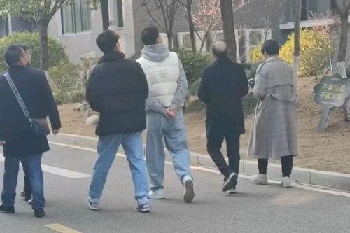 济宁网红吃瓜事件是真的吗,济宁网红吃瓜事件真相揭秘 第1张 济宁网红吃瓜事件是真的吗,济宁网红吃瓜事件真相揭秘 第1张